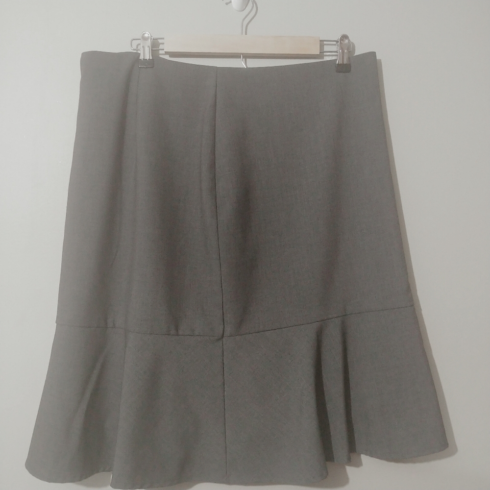 Worthington Gray Skirt